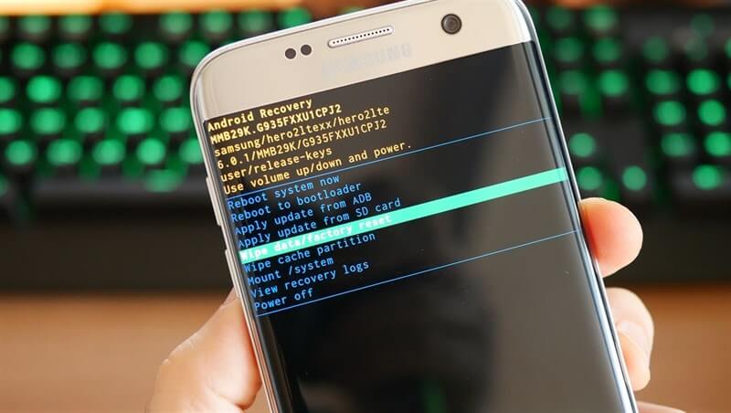 Cách khôi phục cài đặt gốc trên điện thoại Samsung